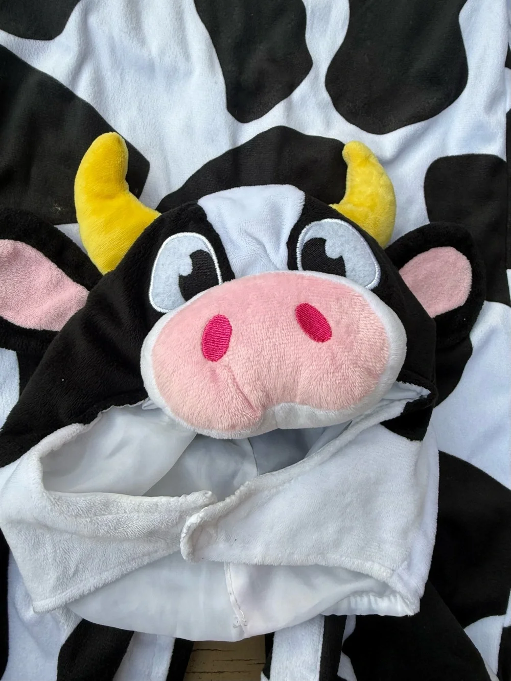 Spooktacular Creations Baby Cow Halloween Costume 18-24M Hood Tail Booties Pail